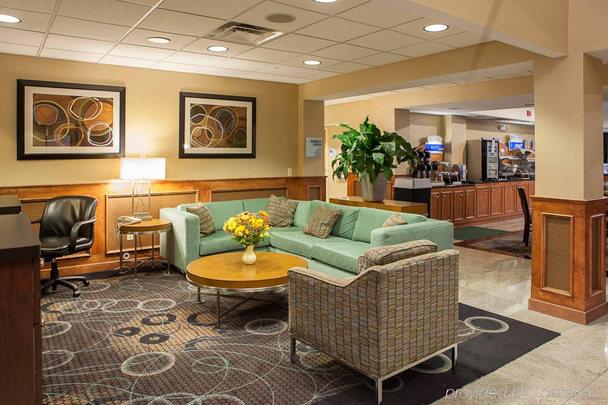 Holiday Inn Express Hotel & Suites Canton By Ihg Exterior photo