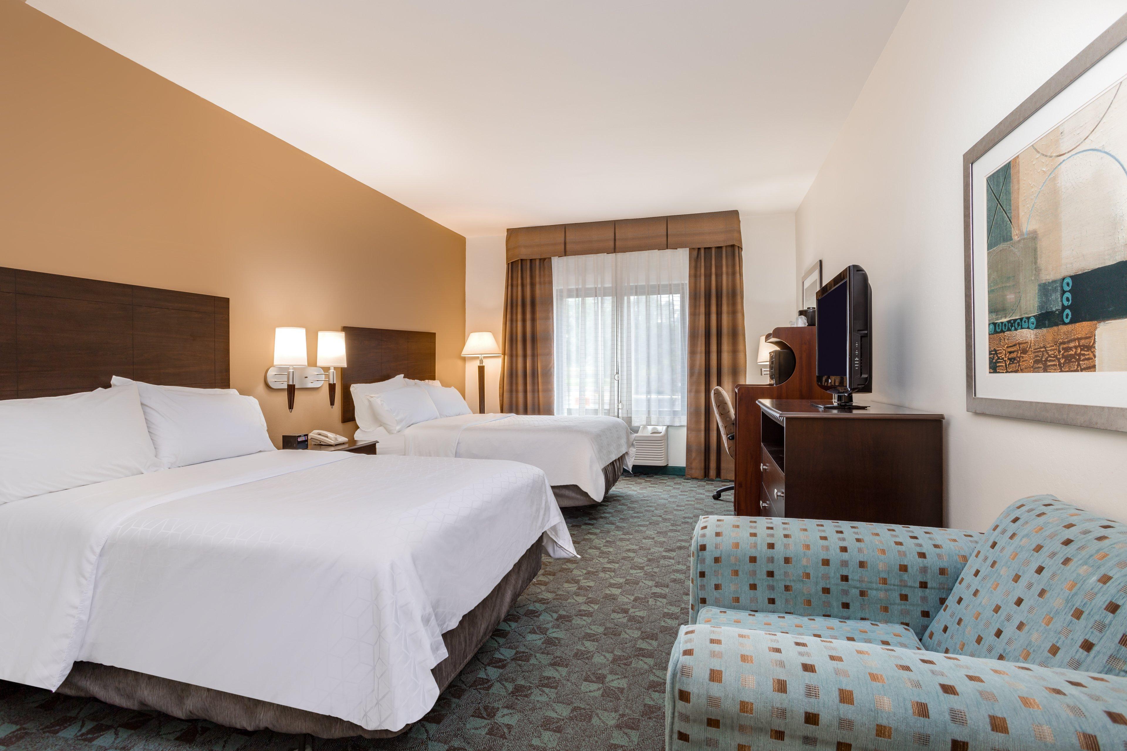 Holiday Inn Express Hotel & Suites Canton By Ihg Exterior photo