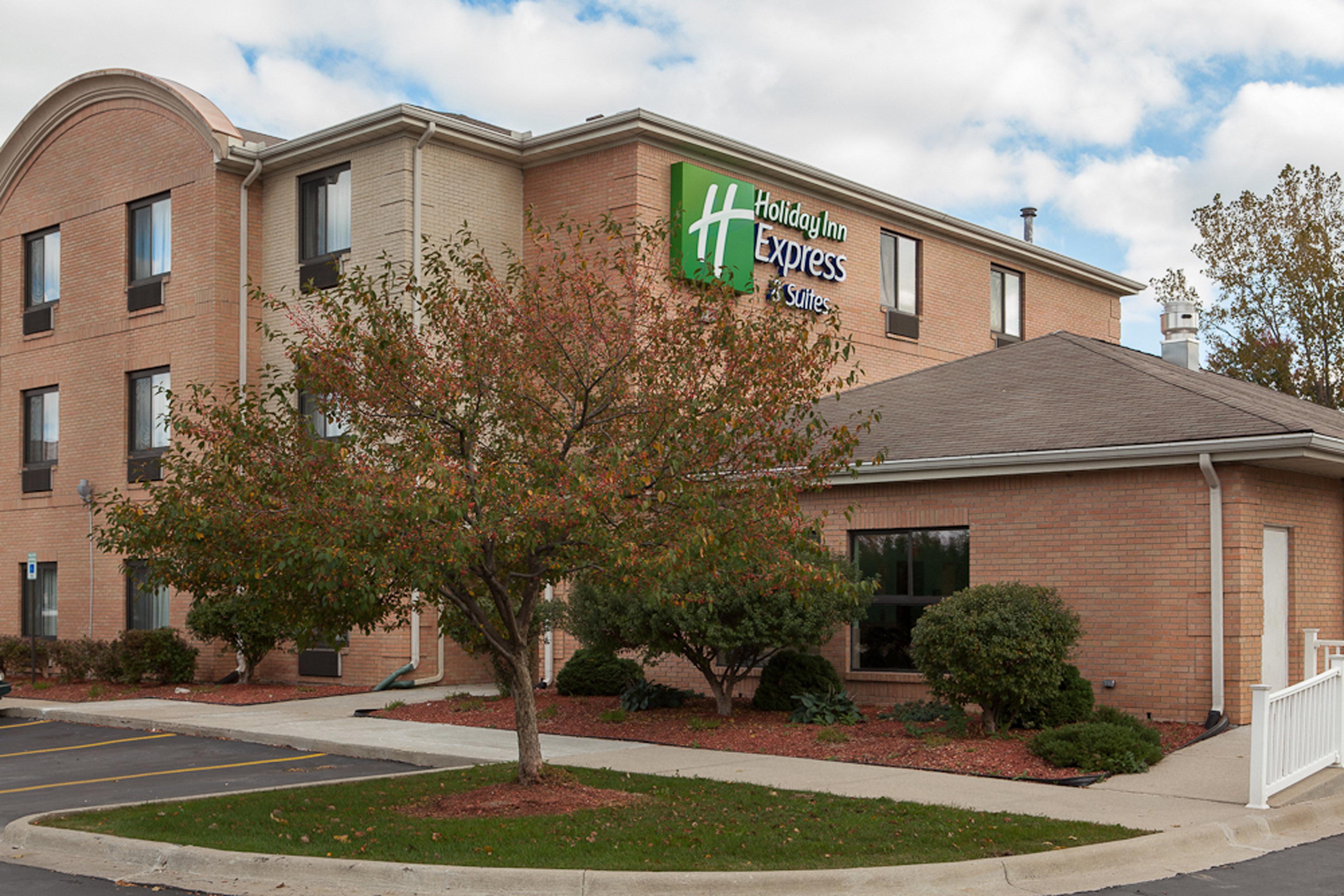 Holiday Inn Express Hotel & Suites Canton By Ihg Exterior photo